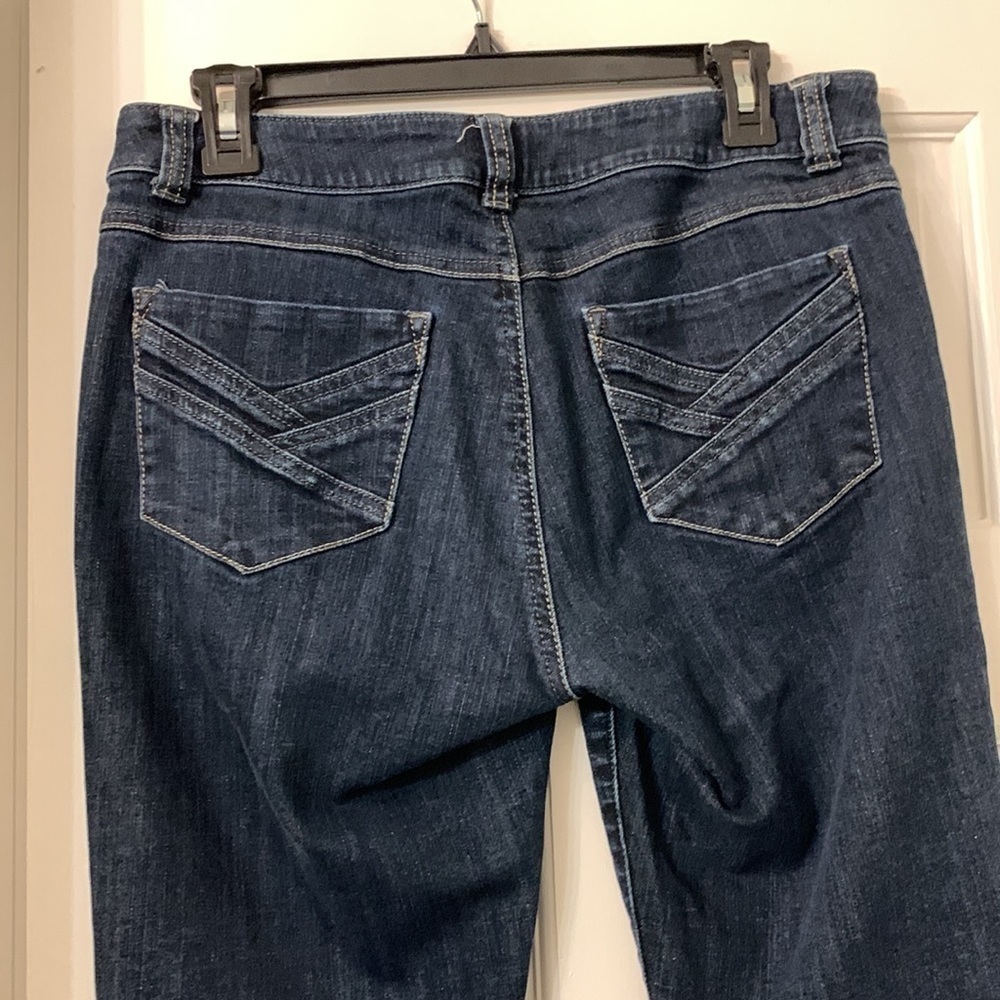 Cabi jeans s skinny 8 16” waist, 29” inseam like new. - Picture 3 of 4